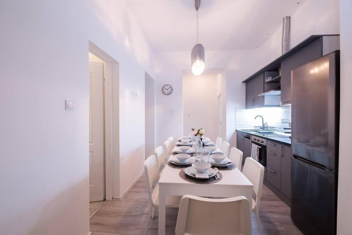 Central Brand New And Modern Apartment Budapest Exterior foto